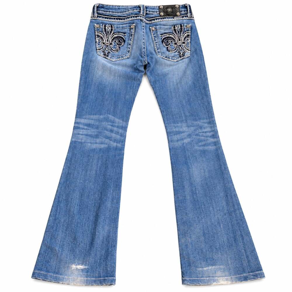 Miss Me Women's Size 27 Bootcut Jeans Blue Denim Fleur de Lis Pockets Hemmed